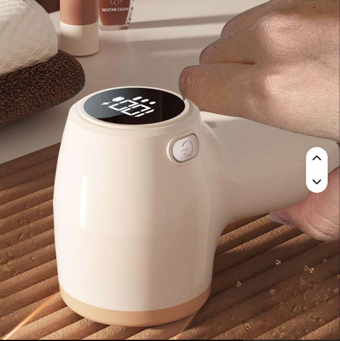 ماكينة شفط الوبر من الملابس و الافرشة